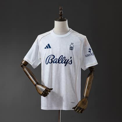 Nottingham Forest Visitante 25/26