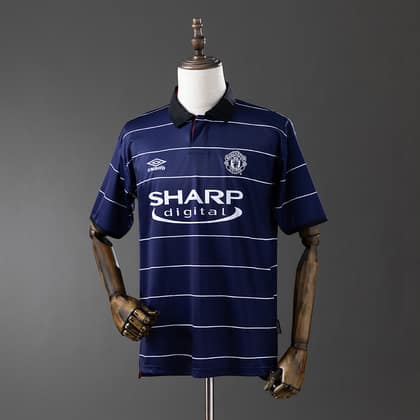 Manchester United Retro Visitante 99/00
