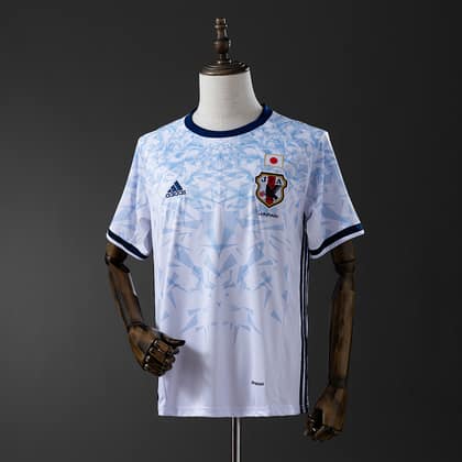Japón Retro Visitante 16/17
