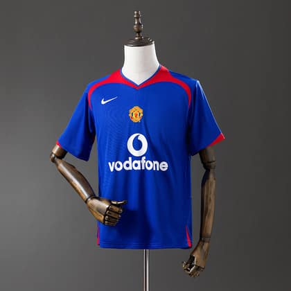 Manchester United Retro Visitante 05/06