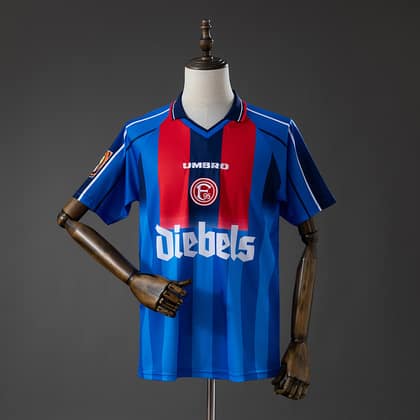Düsseldorf Retro Visitante 1998
