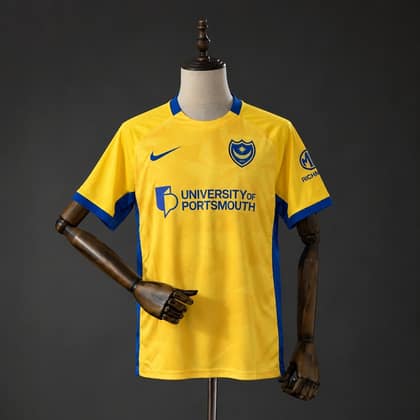 Portsmouth Visitante 26/27