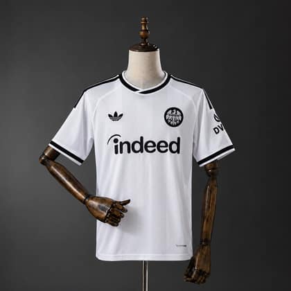 Eintracht Frankfurt Visitante 26/27